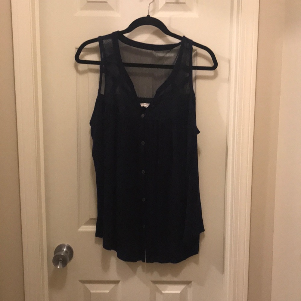 Maurice’s tank top